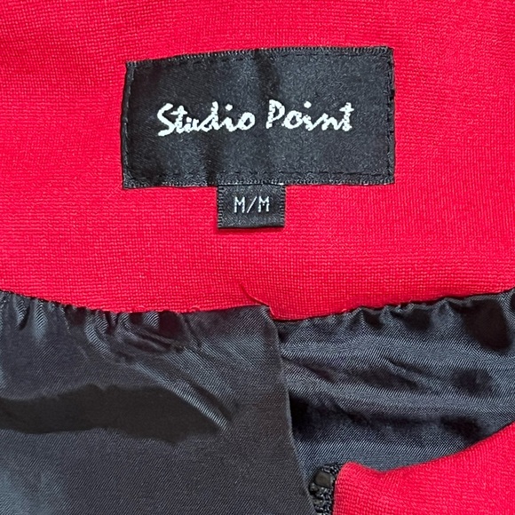 Red Studio Point jacket size medium - Picture 7 of 7